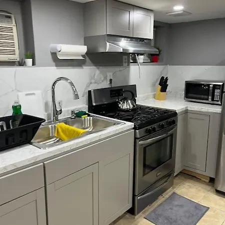 2 Bedroom Apartment By Airports